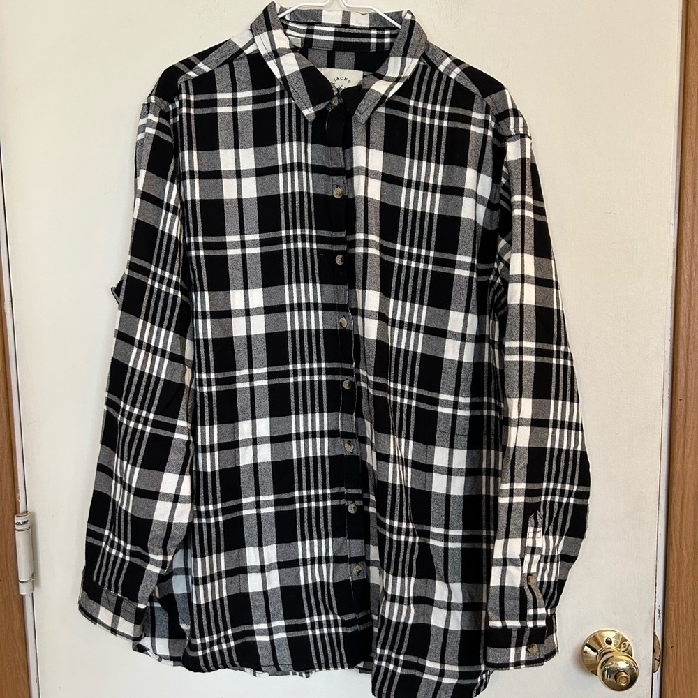 Jack’s girlfriend New York xxl black and white button up flannel - Picture 2 of 8